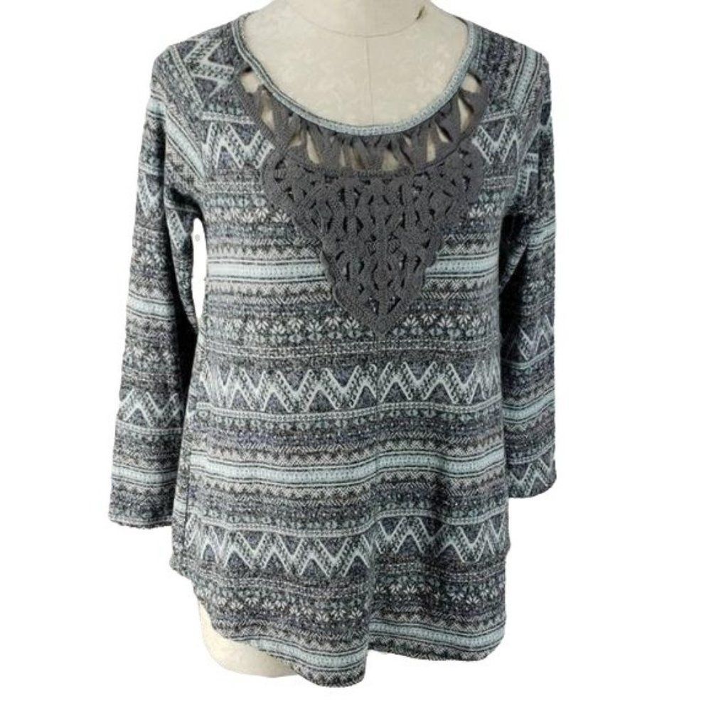 Massini Grey Aztec Pattern Lightweight Crochet Trim Size Small Sweater